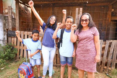 Bolsa Família já destinou mais de R$ 10 bilhões para crianças, adolescentes e gestantes, entre março e agosto