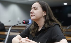 Comissão aprova projeto que exige estratégia na escola para prevenção de acidentes e doenças - Notícias