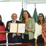 Lula sanciona leis para proteção de direitos das mulheres