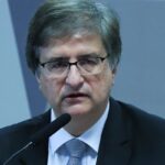 PGR é a favor de prisão domiciliar para Collor