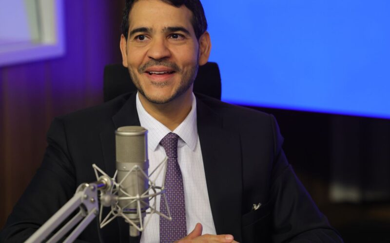 AGU pede bloqueio de R$ 2,5 bi de 12 associações por fraudes no INSS