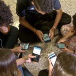 Adolescentes não têm apoio para lidar com redes sociais, diz pesquisa
