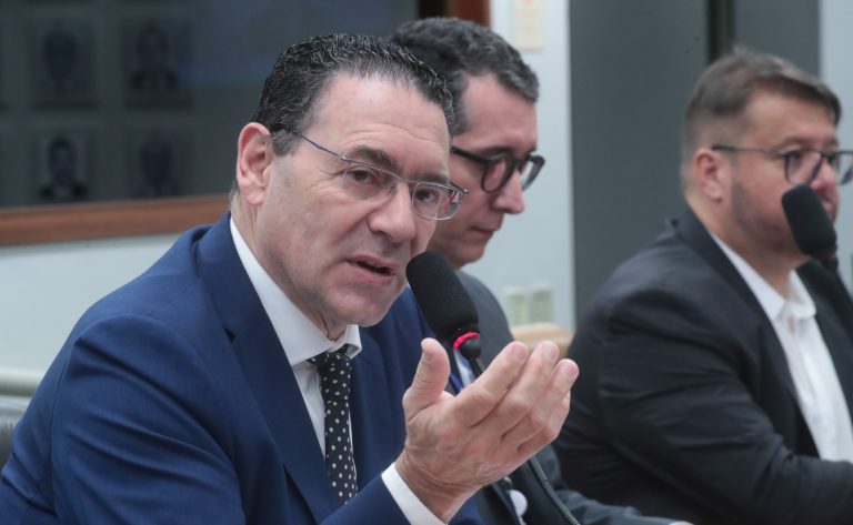 Anac retomará debate público para revisar regras sobre uso de drones - Notícias