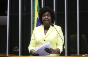Aprovado texto-base de projeto que cria o Dia Marielle Franco em homenagem aos defensores de direitos humanos - Notícias
