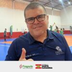 Árbitro referência no vôlei brasileiro ressalta poder educativo dos Jogos Escolares de Santa Catarina