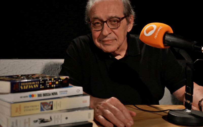 Bienal 2025 terá parque literário e homenageará o escritor Ruy Castro
