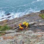 Bombeiros militares resgatam corpo na praia da Lagoinha do Leste em Florianópolis