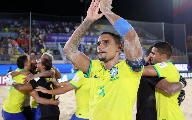 Brasil chega à decisão da Copa do Mundo de beach soccer