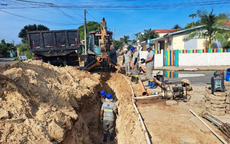 CASAN faz nova instalação de rede coletora em Passo de Torres