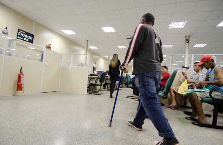 CCJ aprova exigência de laudo detalhado de perícia médica do INSS - Notícias