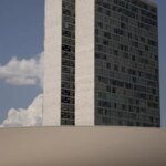 Câmara aprova aumento de pena para crime contra profissionais de saúde