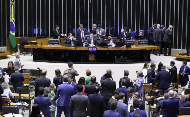 Câmara entra com ação para questionar decisão do STF no caso Ramagem - Notícias