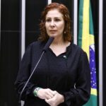 Carla Zambelli culpa hacker e diz que vai recorrer contra prisão decretada pelo STF – Notícias