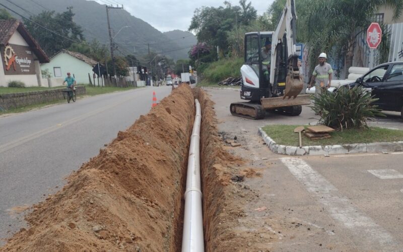 Casan amplia rede de água no Bairro Rio Vermelho em Florianópolis