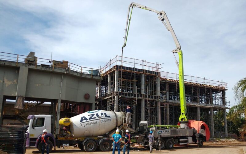 Casan conclui mais uma etapa de concretagem na ETE Insular, em Florianópolis