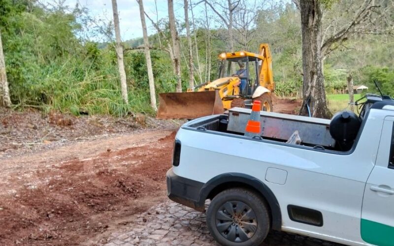 Casan instala rede de água para comunidade do interior de Mondaí