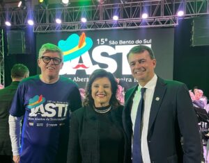Com a presença da vice-governadora, Marilisa Boehm, São Bento do Sul recebe cerimônia de abertura dos Jogos Abertos da Terceira Idade