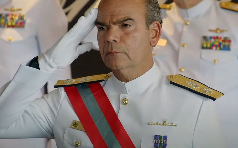 Comandante da Marinha nega mobilização de tropas para golpe