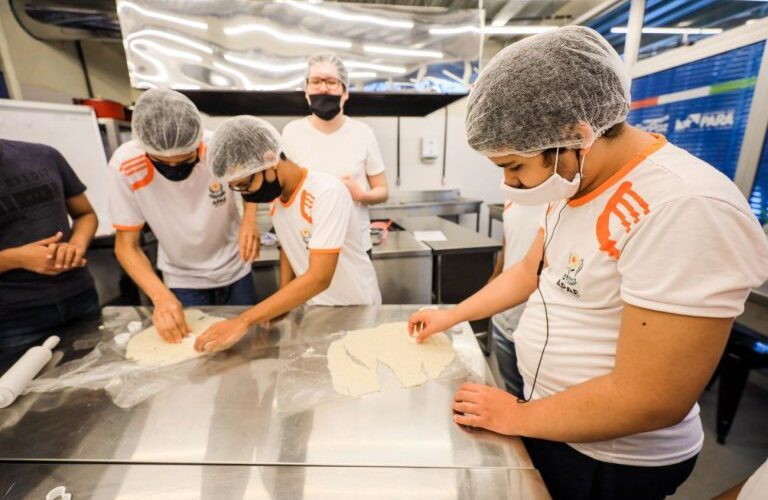 Comissão aprova ampliação do rol de entidades aptas a ministrar formação de aprendizes - Notícias