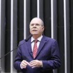 Comissão aprova mudança no padrão das embalagens de cigarro destinado à exportação - Notícias