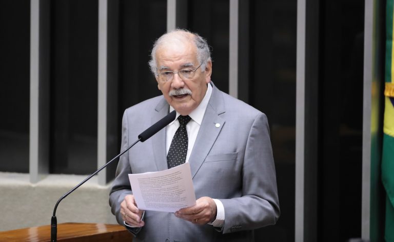 Comissão aprova obrigatoriedade de umidificadores em academias em locais secos - Notícias