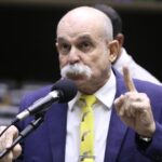Comissão aprova projeto que obriga presídio a instalar bloqueador de celular - Notícias