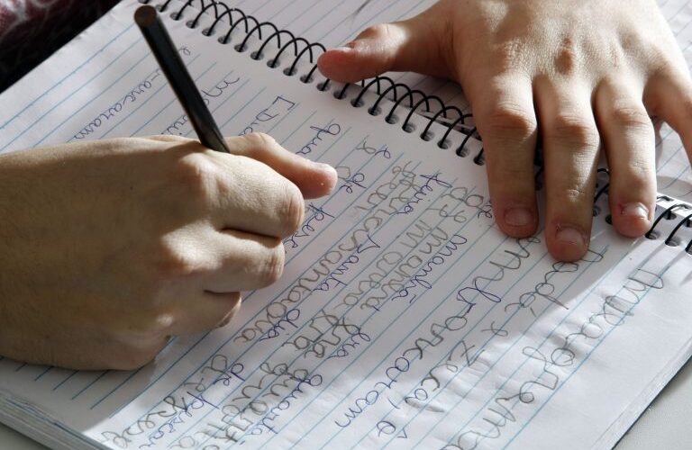 Comissão debate a alfabetização com bases científicas - Notícias