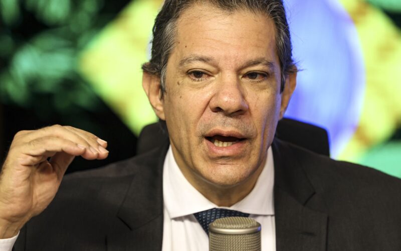 Crédito extraordinário para o INSS não está em discussão, diz Haddad