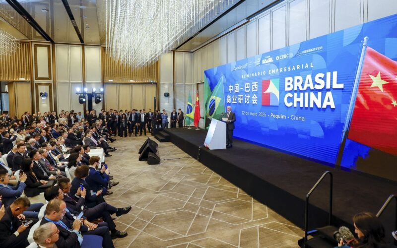 Cúpula aproxima América Latina da China em meio à disputa com EUA
