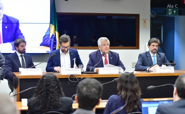 Debatedores pedem regulação de redes sociais para coibir mercado ilegal de bets - Notícias