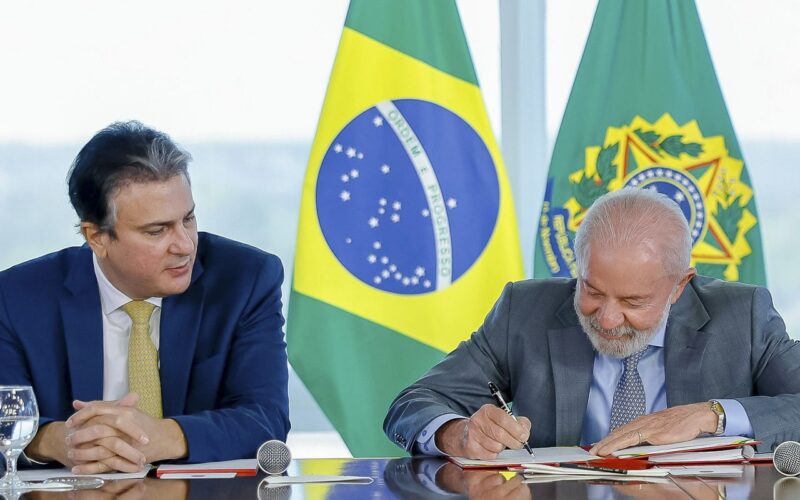 Decreto define medicina, direito e odonto como cursos presenciais