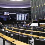 Deputados analisam pedidos de urgência para projetos de lei; acompanhe - Notícias
