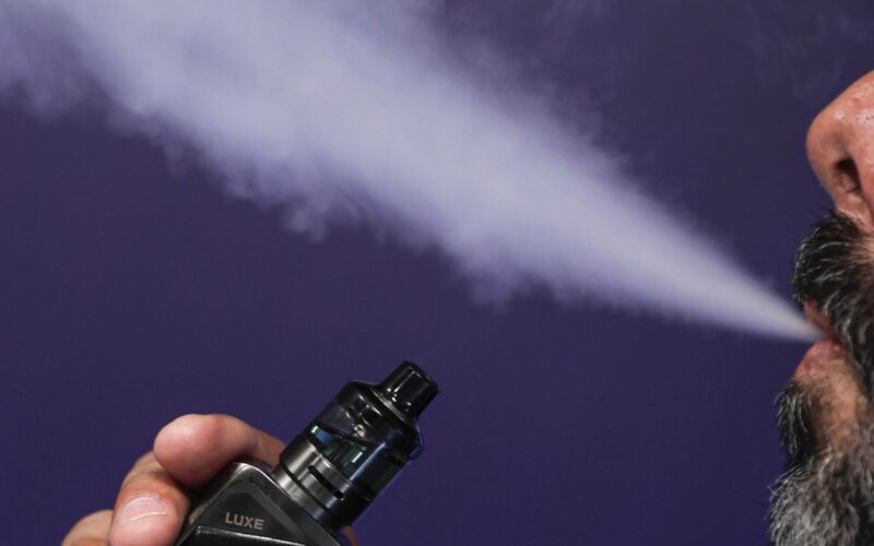 Dia Mundial sem Tabaco alerta para uso de cigarros eletrônicos
