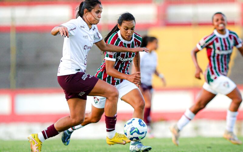 Em jogo transmitido pela TV Brasil, Ferroviária e Flu ficam no 1 a 1