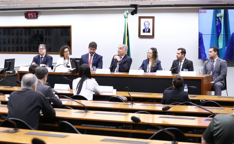 Em reunião na Câmara, participantes sugerem melhorias para o programa Minha Casa, Minha Vida - Notícias