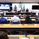 Especialistas defendem abordagem crítica da educação digital no novo PNE - Notícias