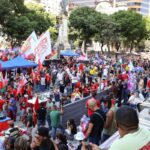 Fim da escala 6×1 une movimentos no ato de 1º de Maio no Rio