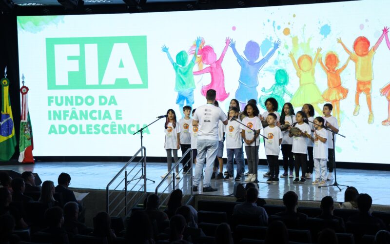 Fundo da Infância e Adolescência de SC publica dois novos editais com R$ 55 milhões para projetos sociais