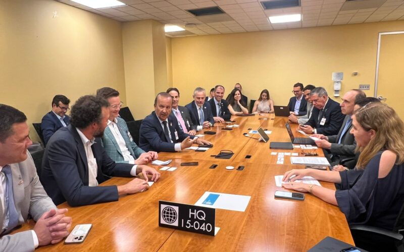 Governador Jorginho Mello acelera expansão do Estrada Boa com o Banco Mundial nos EUA