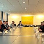 Governador Jorginho Mello solicita apoio da embaixadora brasileira em Washington diante da ameaça da gripe aviária