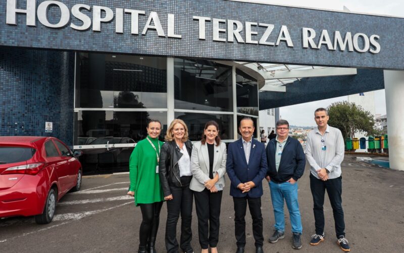 Governador anuncia desativação de caldeira a diesel do Hospital Tereza Ramos em Lages