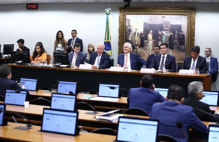 Governadores de Goiás e do Pará divergem sobre PEC da Segurança Pública - Notícias