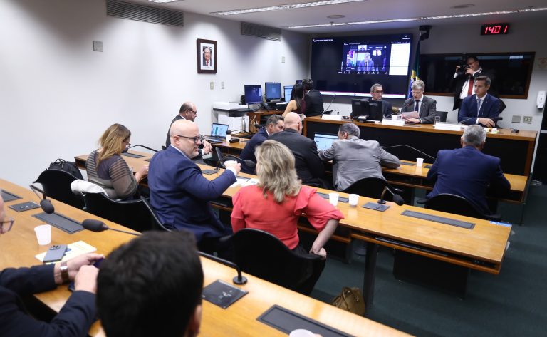 Governos federal e estadual apresentam balanço de ações pós-tragédia no RS, em meio a críticas de empresários - Notícias