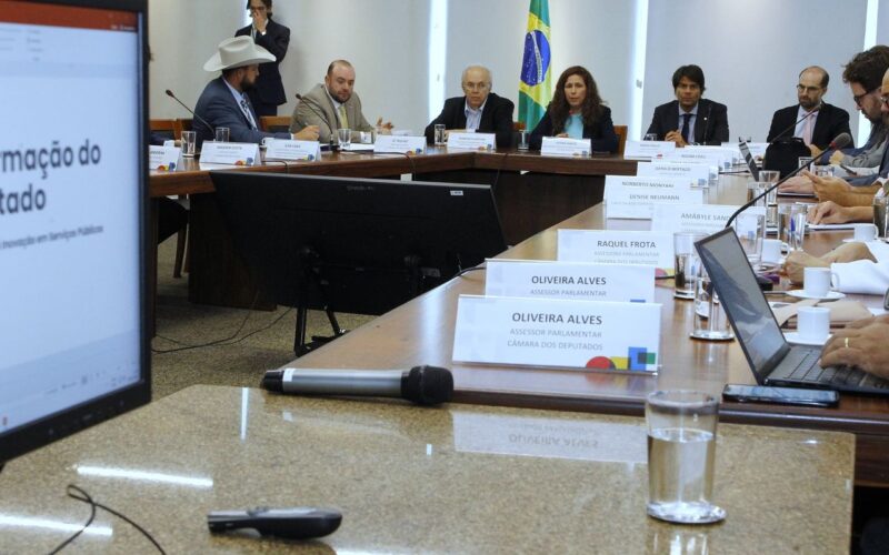 Grupo de trabalho começa debates sobre reforma administrativa no país