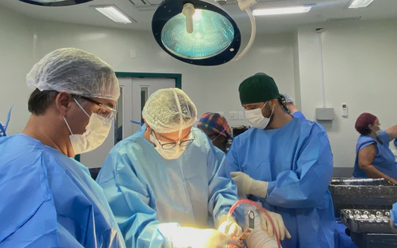 Hospital Celso Ramos retoma transplantes ósseos com cirurgia de quadril