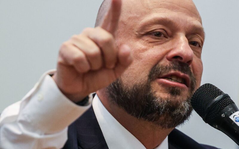 INSS volta a autorizar empréstimos mediante cadastramento biométrico