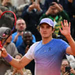 João Fonseca cai, mas duplas brasileiras vencem em Roland Garros