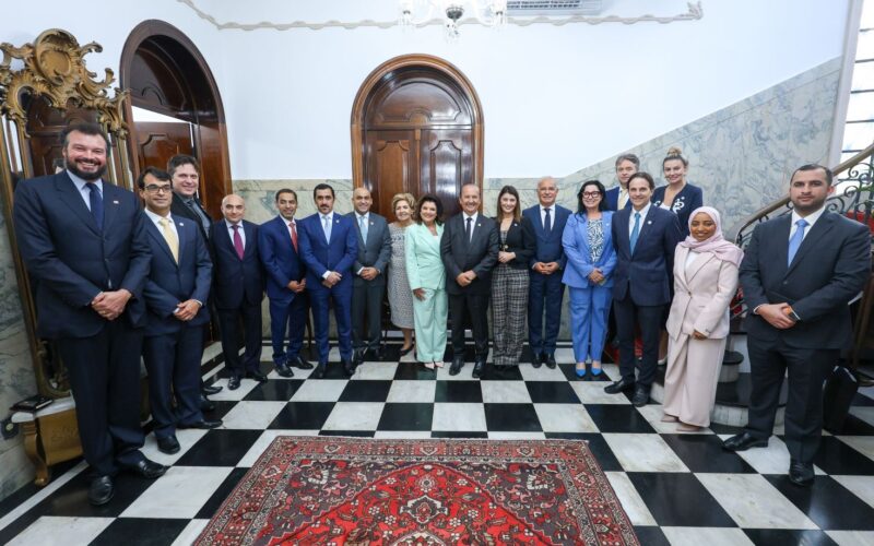 Jorginho Mello recebe embaixadores de cinco países que buscam aumentar parceria comercial com Santa Catarina