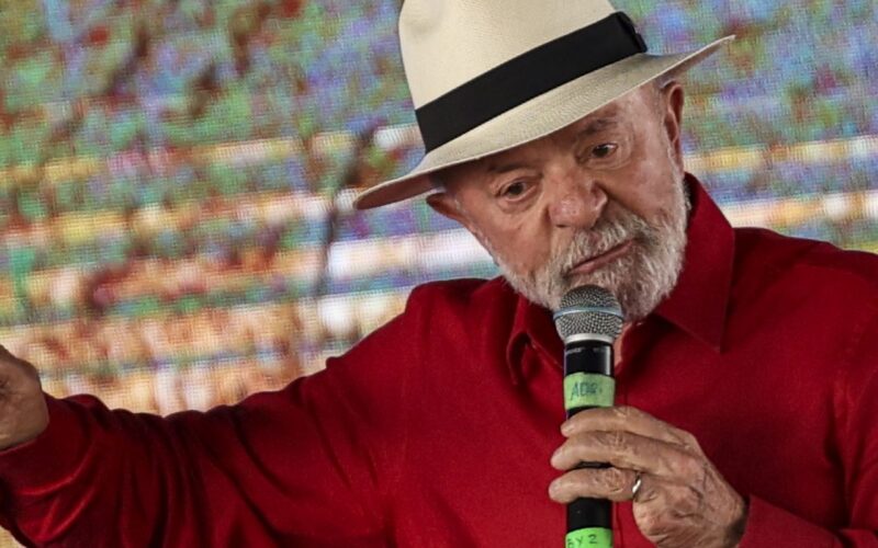 Lula anuncia R$ 10 bilhões para indústria no Nordeste