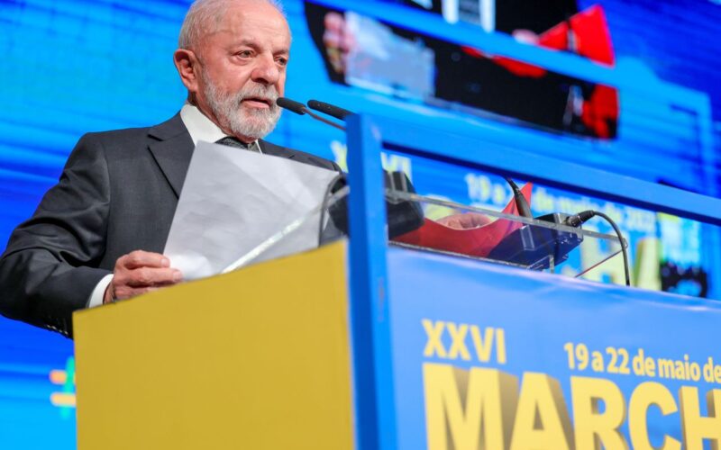 Lula anuncia crédito para reformas e acesso a médicos especialistas